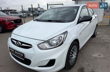 Седан Hyundai Accent 2013 в Києві