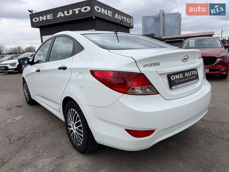 Седан Hyundai Accent 2013 в Киеве фото 7 Седан Hyundai Accent 2013 в Киеве