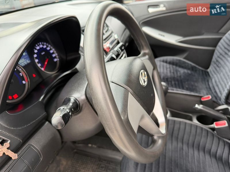 Седан Hyundai Accent 2013 в Киеве фото 11 Седан Hyundai Accent 2013 в Киеве