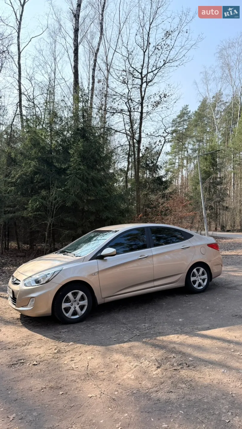 2011 Hyundai Accent - мініатюра 2