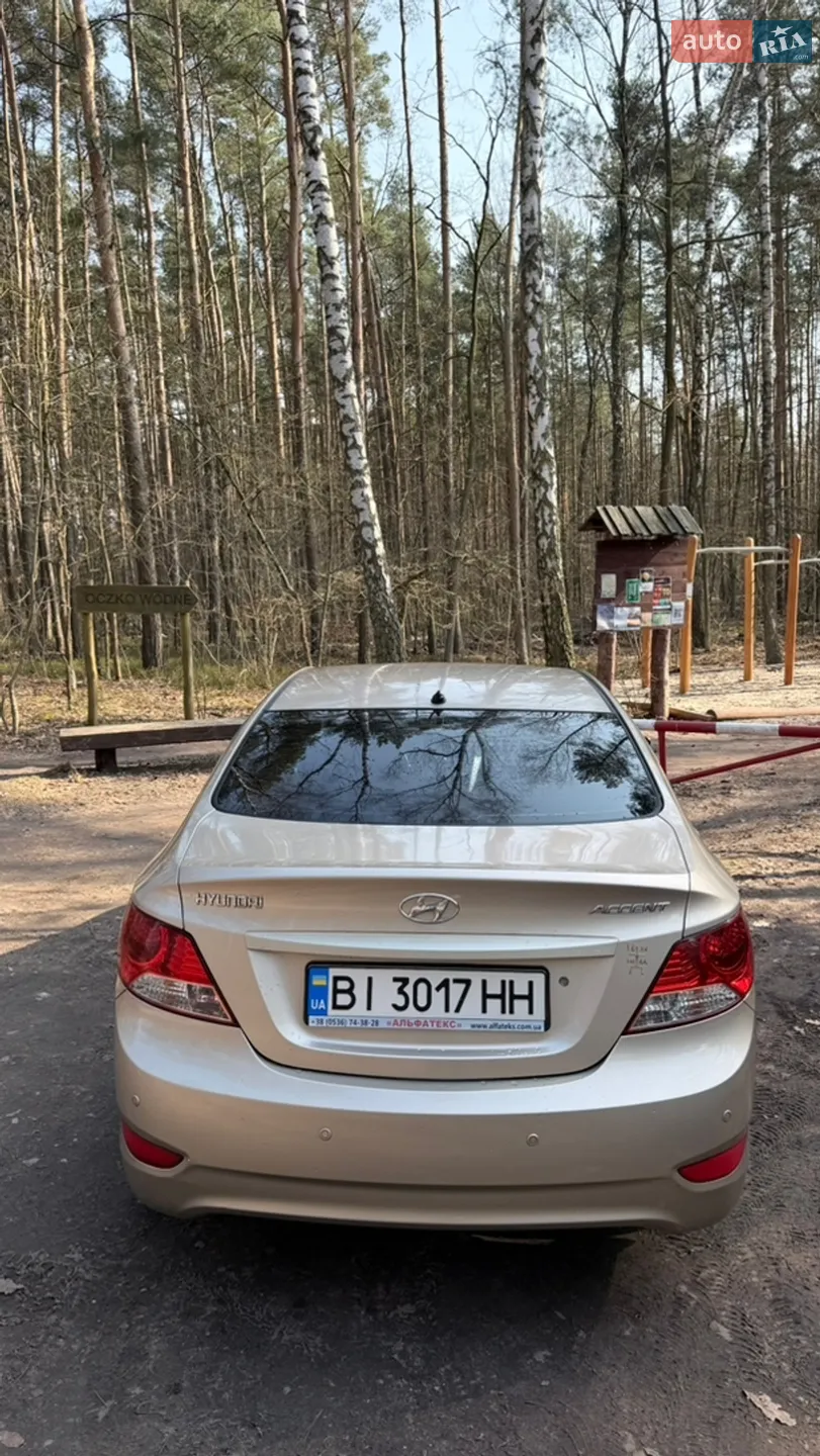 2011 Hyundai Accent - мініатюра 4