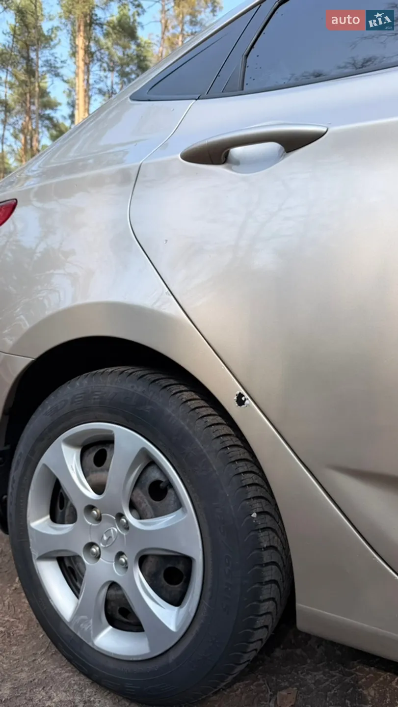 2011 Hyundai Accent - мініатюра 10