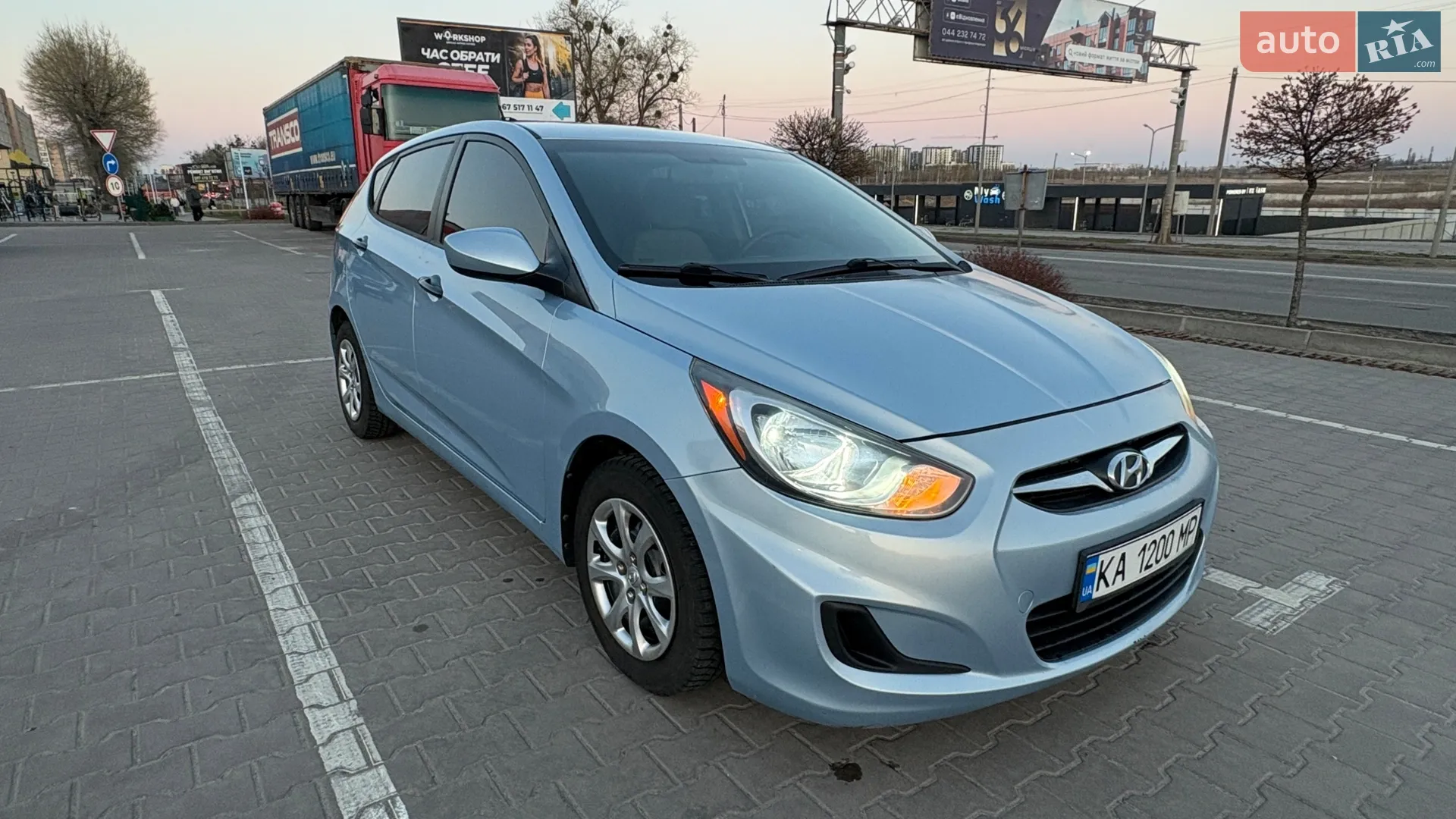 2012 Hyundai Accent - мініатюра 2