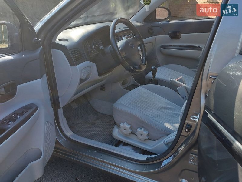 Седан Hyundai Accent 2010 в Трускавце фото 10 Седан Hyundai Accent 2010 в Трускавце