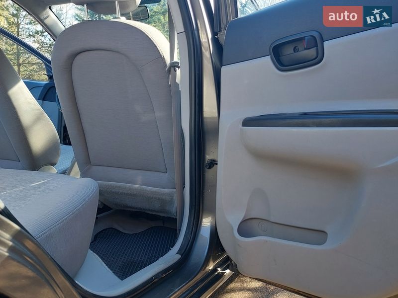 Седан Hyundai Accent 2010 в Трускавце фото 15 Седан Hyundai Accent 2010 в Трускавце