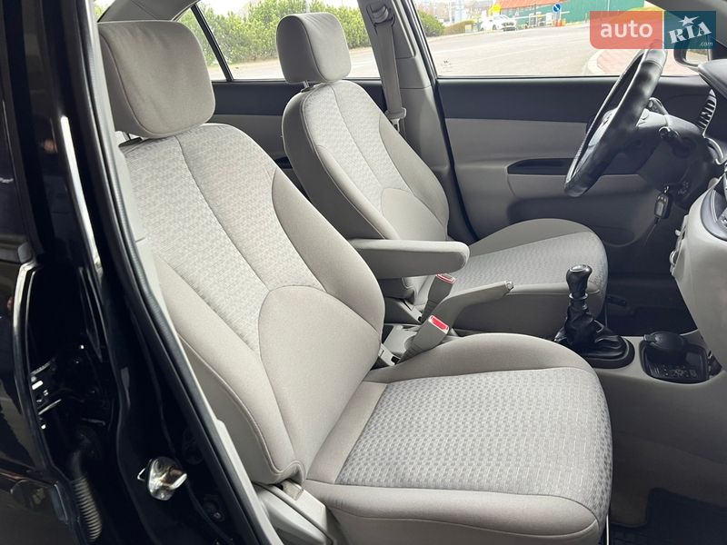 Седан Hyundai Accent 2008 в Киеве