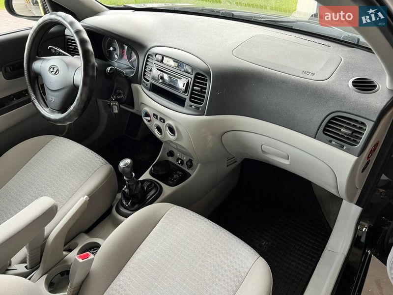 Седан Hyundai Accent 2008 в Киеве