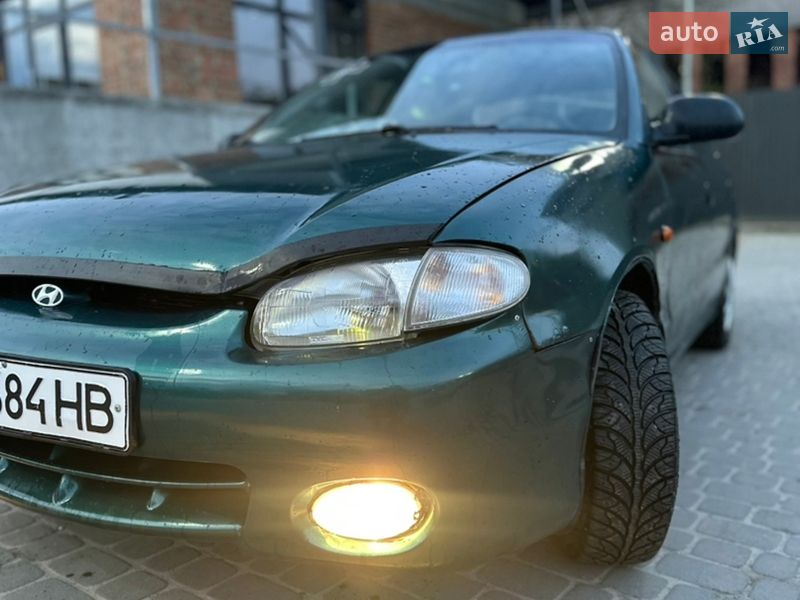 Седан Hyundai Accent 1997 в Львове