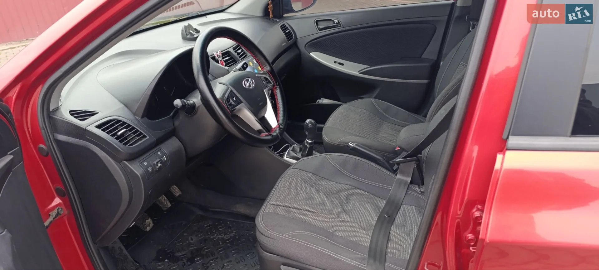 2013 Hyundai Accent - мініатюра 11