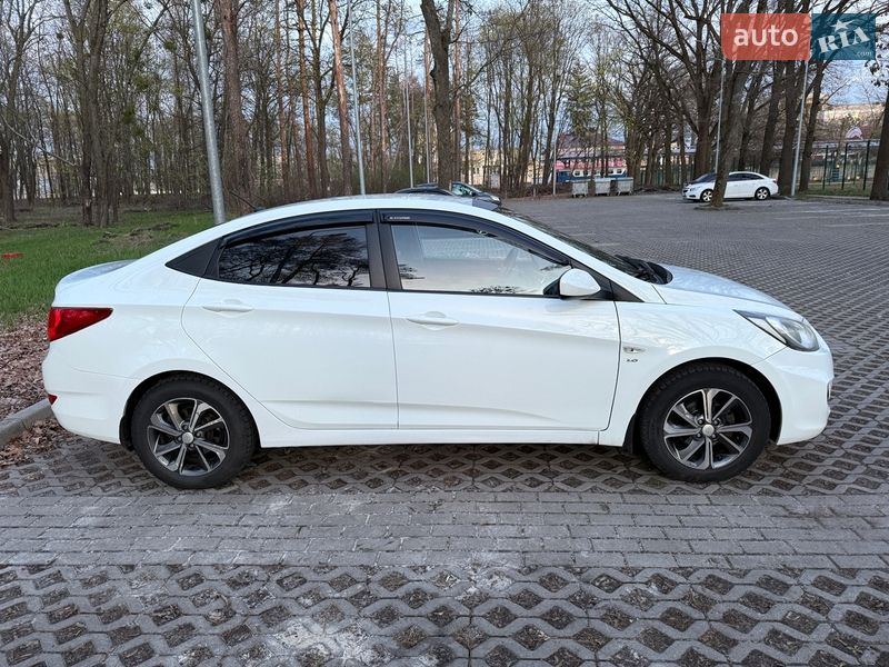Седан Hyundai Accent 2012 в Харькове