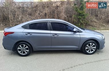 Седан Hyundai Accent 2017 в Киеве