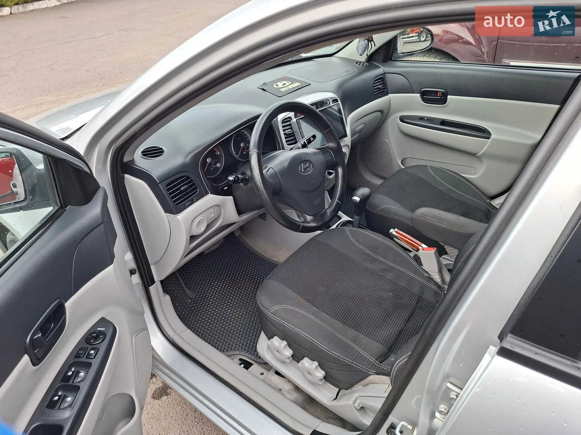 Hyundai Accent 2008 VIN Y6LCM41VP8L207158 фото оголошення 5 з 23