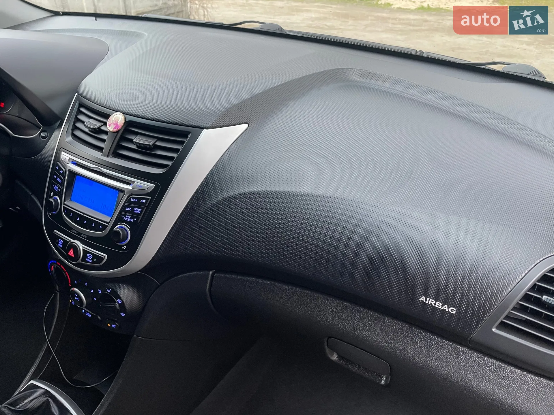 2013 Hyundai Accent - мініатюра 141
