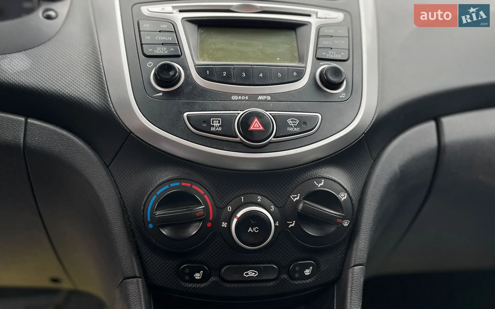 2013 Hyundai Accent - мініатюра 13