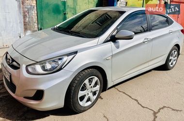 Седан Hyundai Accent 2011 в Киеве
