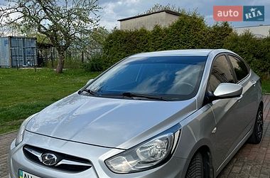 Седан Hyundai Accent 2011 в Киеве
