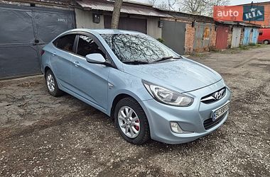 Седан Hyundai Accent 2013 в Днепре