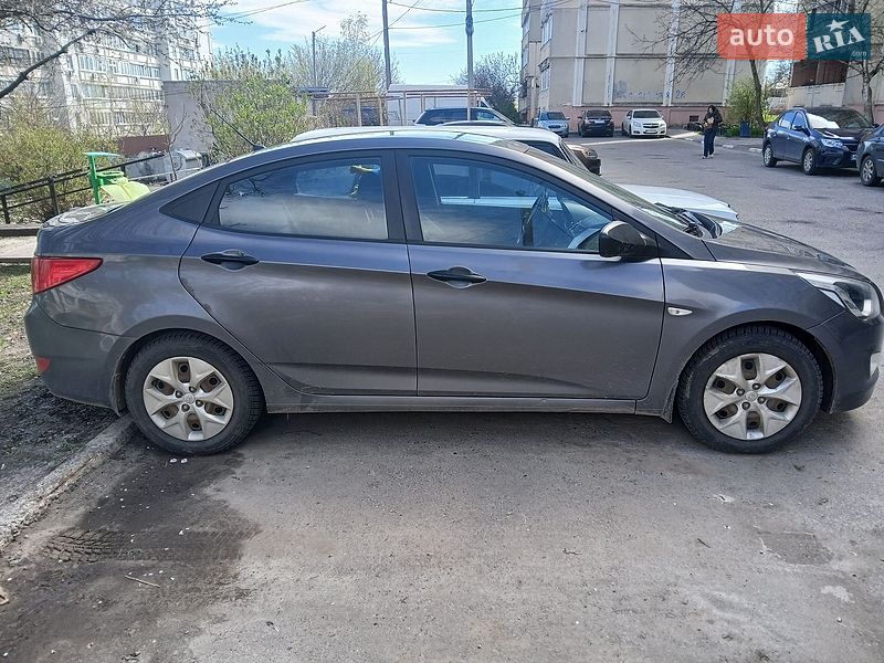 Hyundai Accent 2016