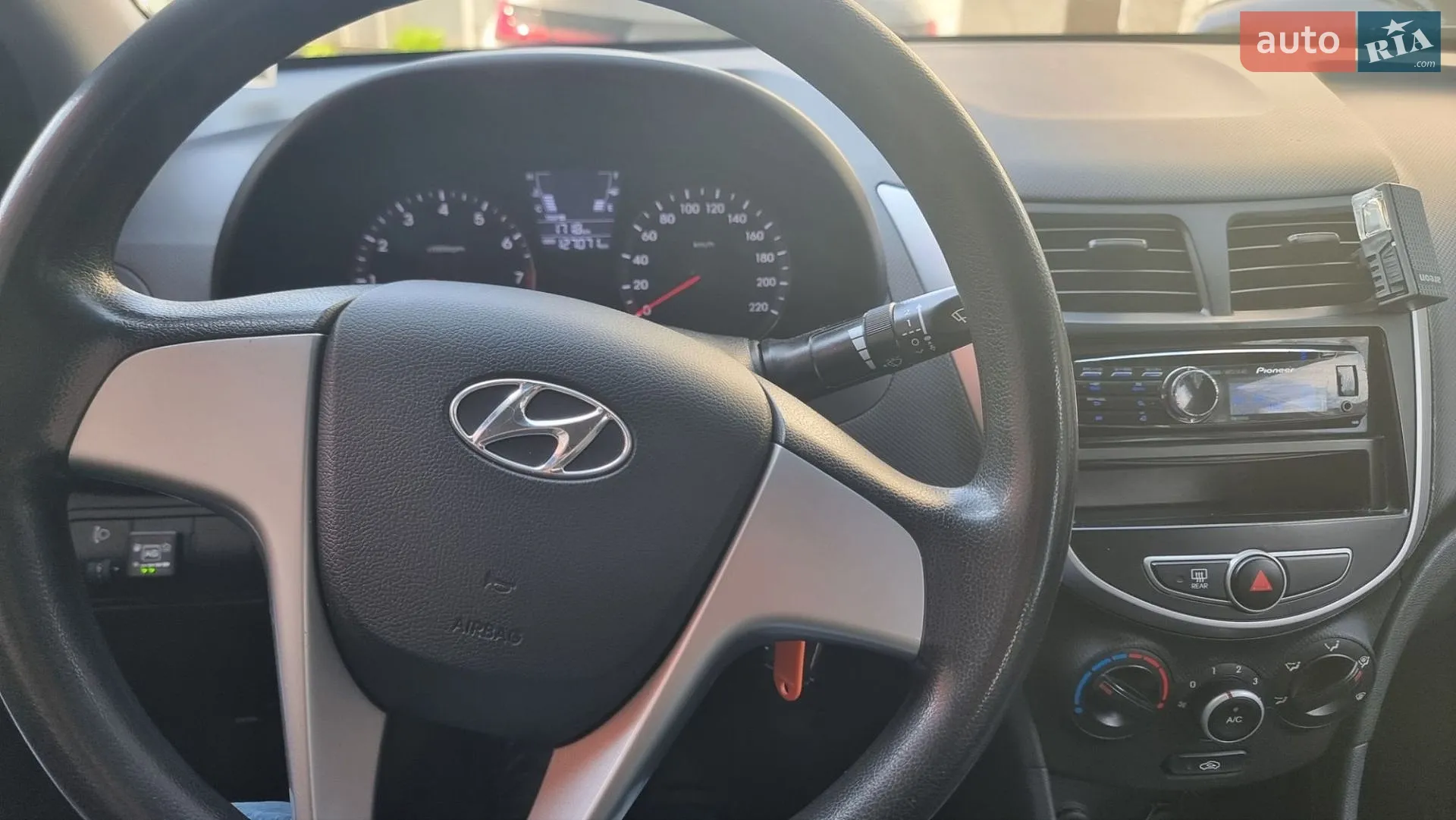 2011 Hyundai Accent - мініатюра 13