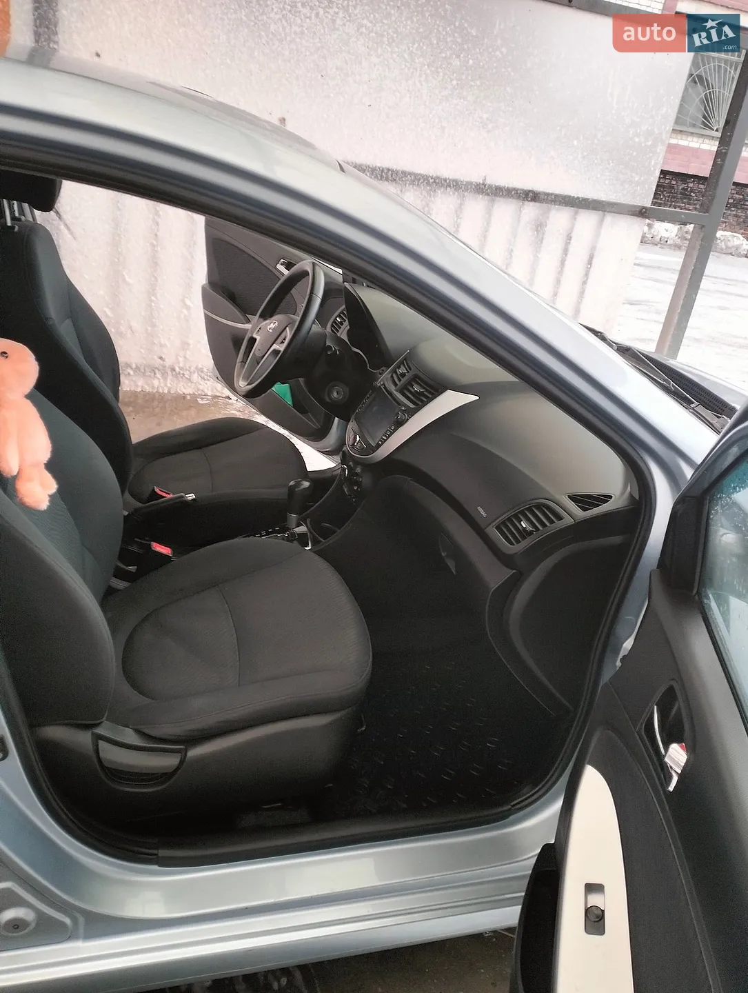 2011 Hyundai Accent - мініатюра 9
