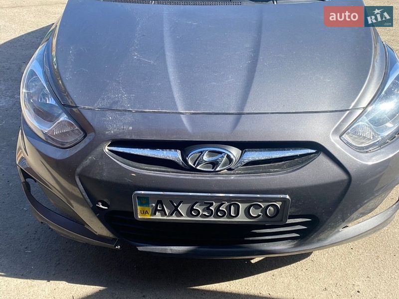 Hyundai Accent 2012