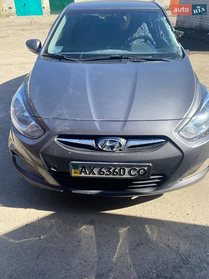 2011 Hyundai Accent - мініатюра 21