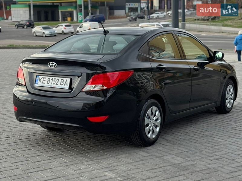 Седан Hyundai Accent 2017 в Днепре