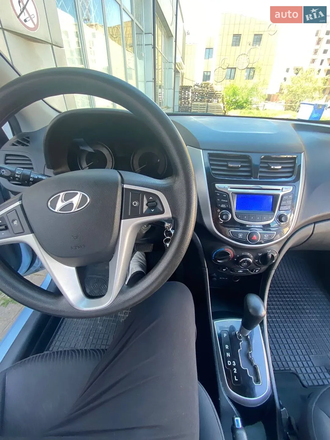 2012 Hyundai Accent - мініатюра 18