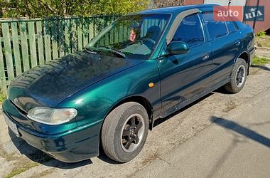Лифтбек Hyundai Accent 1996 в Каневе