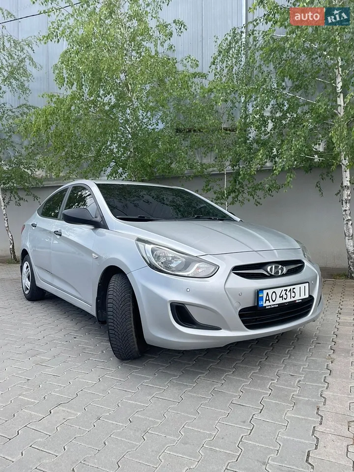 2013 Hyundai Accent - мініатюра 11