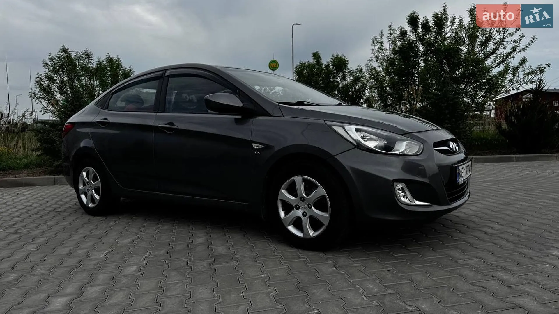 2011 Hyundai Accent - мініатюра 3