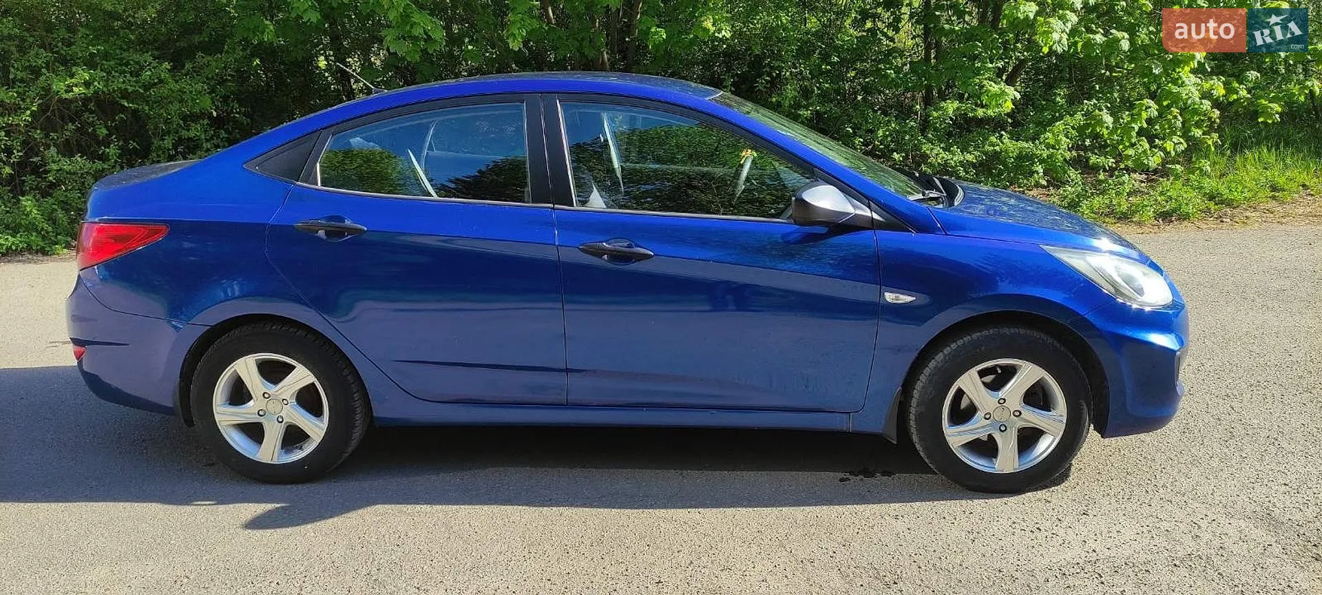 2011 Hyundai Accent - мініатюра 9