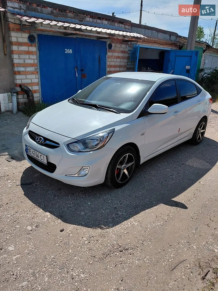 2013 Hyundai Accent - мініатюра 14