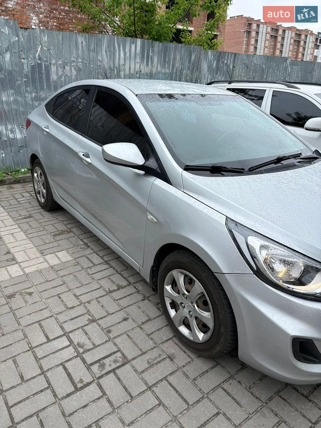 2011 Hyundai Accent - мініатюра 2