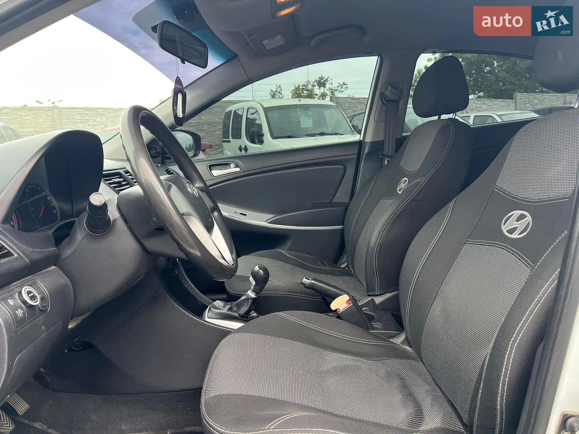 2011 Hyundai Accent - мініатюра 15