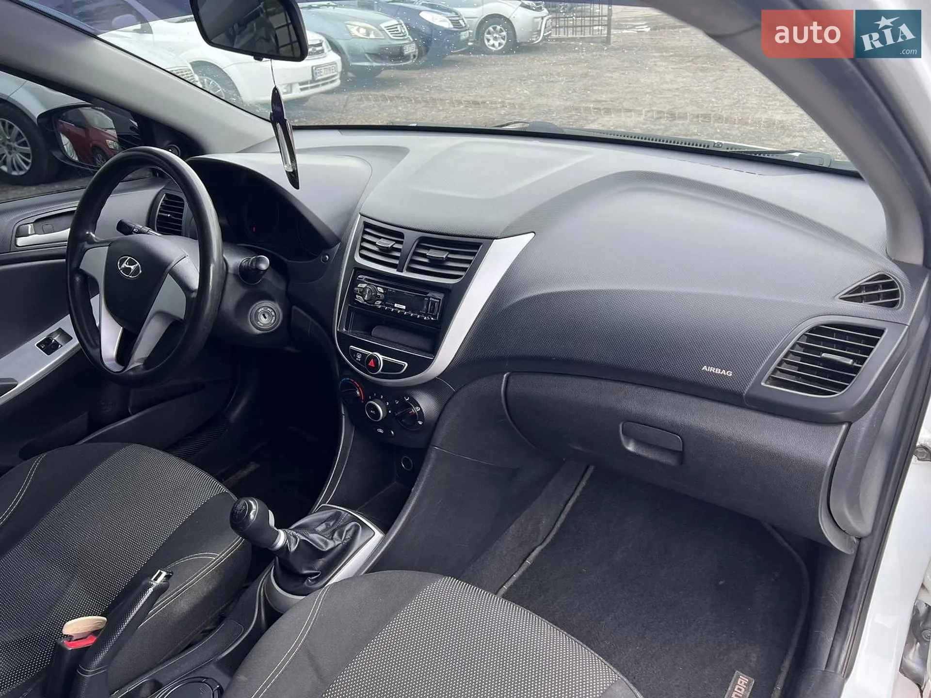 2011 Hyundai Accent - мініатюра 19