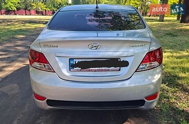 Седан Hyundai Accent 2011 в Кривом Роге