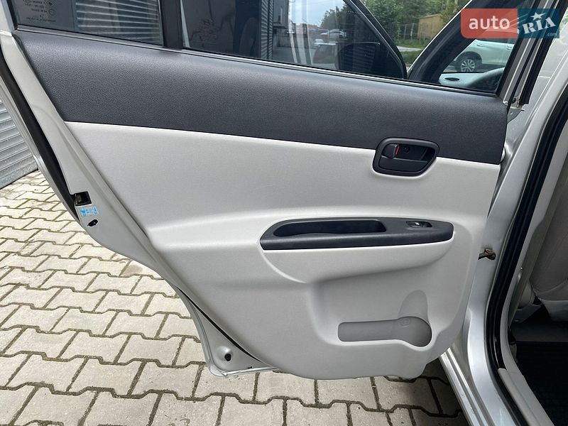 Седан Hyundai Accent 2008 в Хмельницком