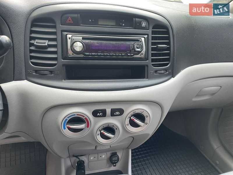 Седан Hyundai Accent 2008 в Хмельницком
