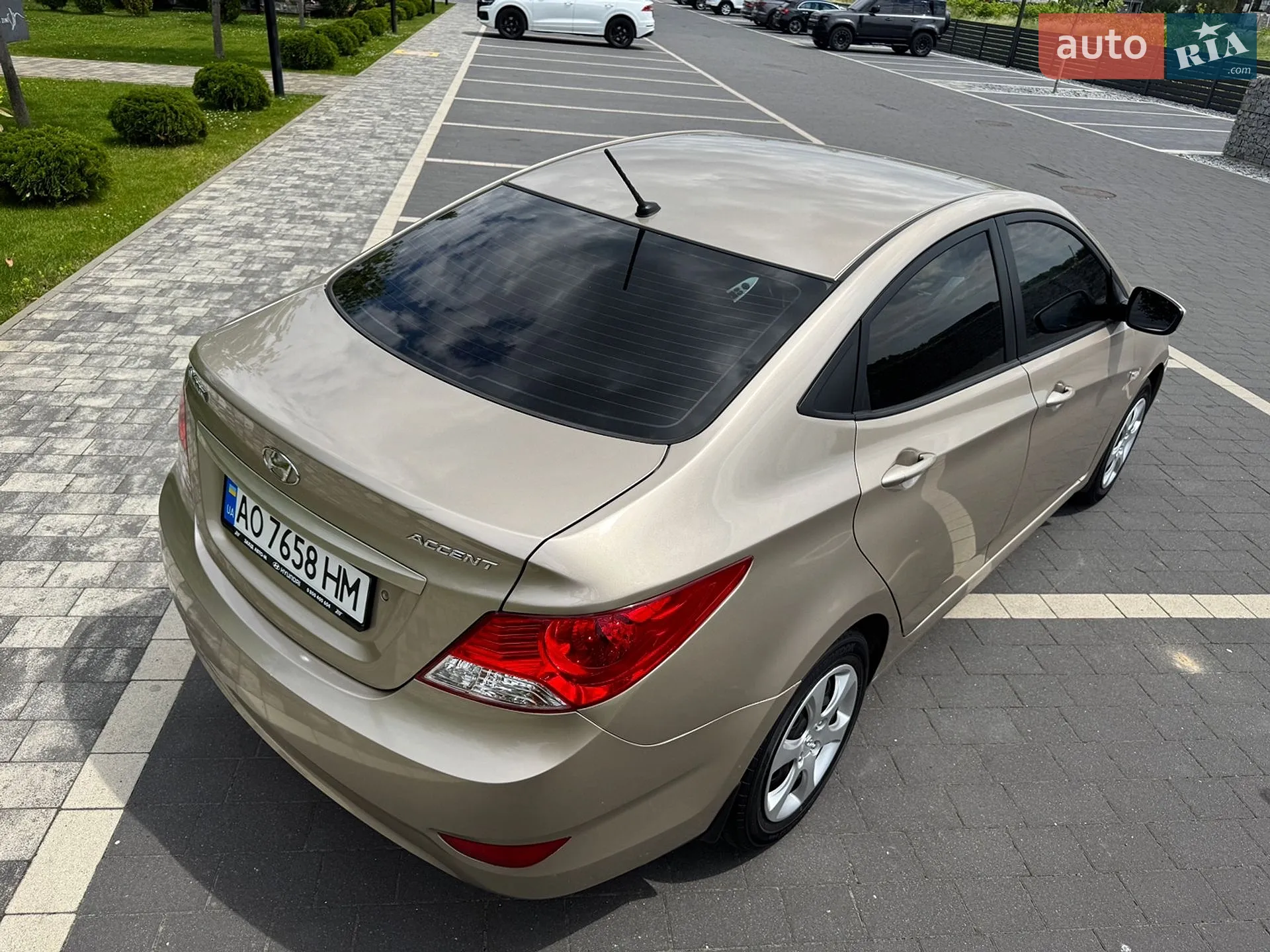 2012 Hyundai Accent - мініатюра 6