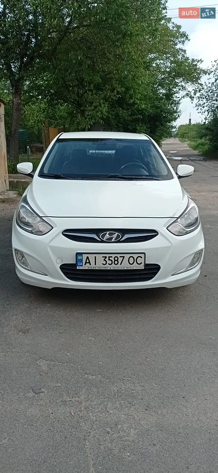 2012 Hyundai Accent - мініатюра 9