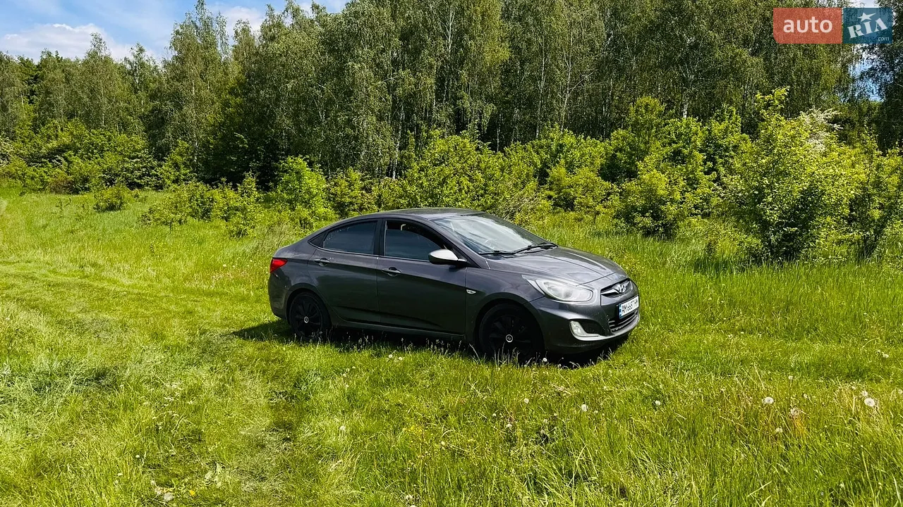 2013 Hyundai Accent - мініатюра 13