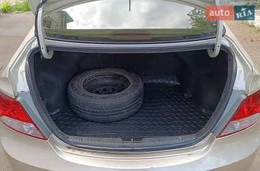 Седан Hyundai Accent 2011 в Чернигове