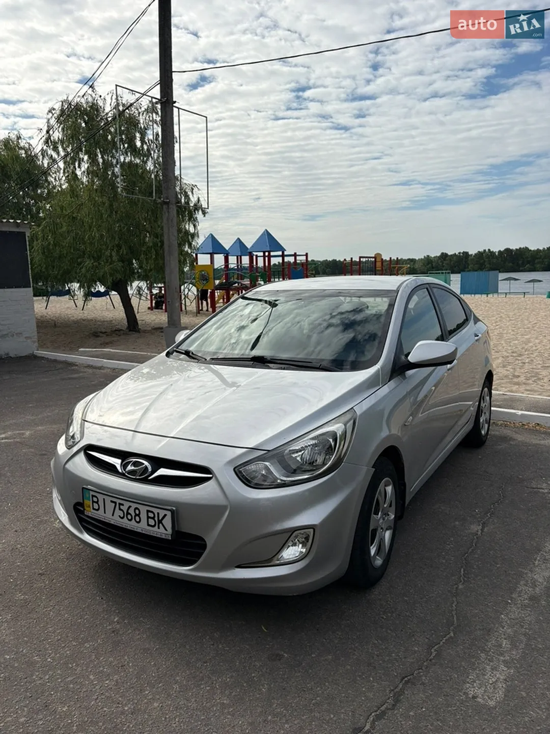 2011 Hyundai Accent - мініатюра 3