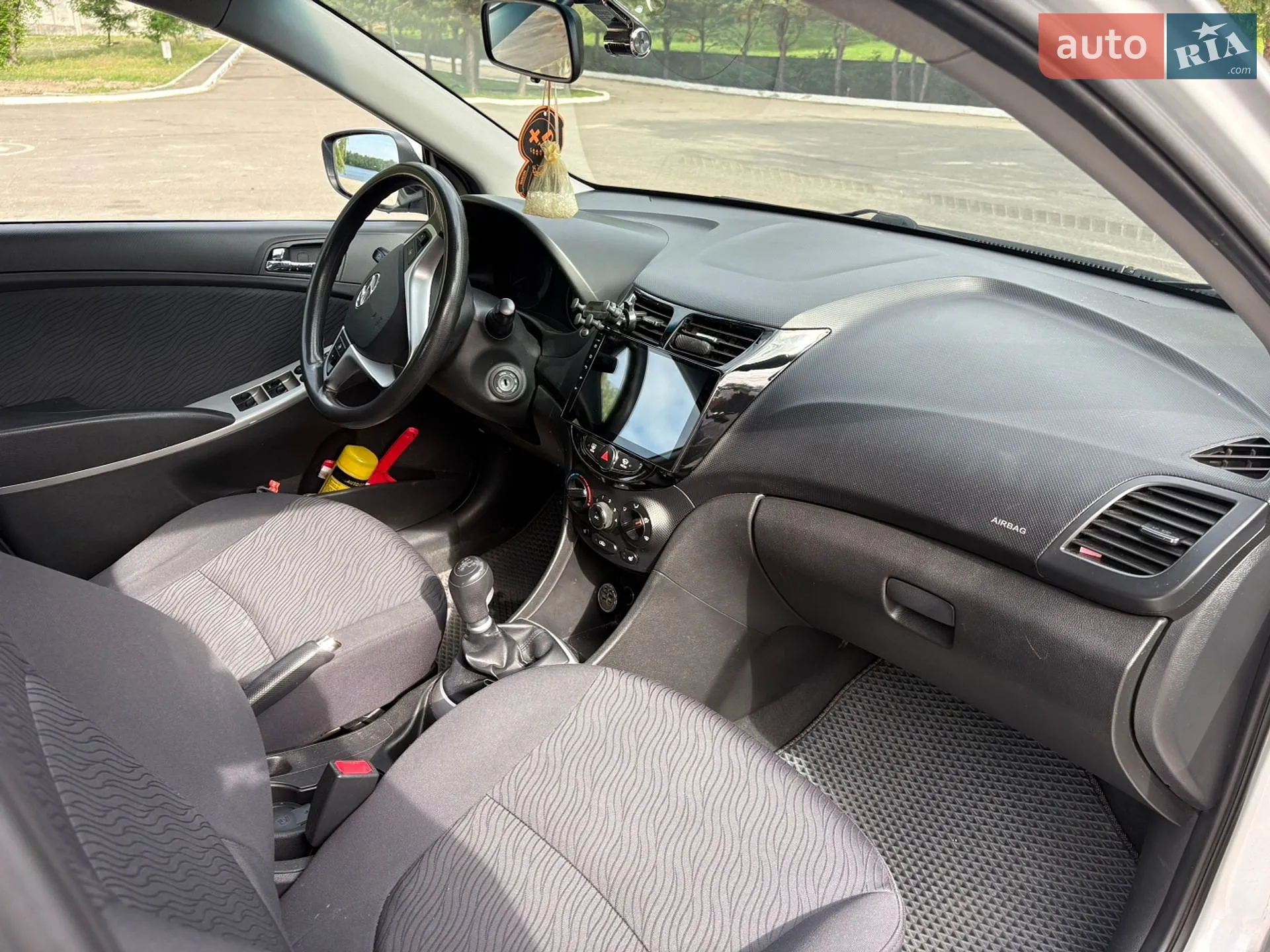 2011 Hyundai Accent - мініатюра 8