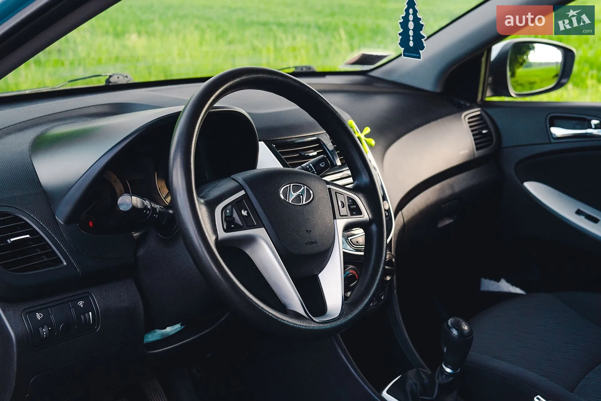 2012 Hyundai Accent - мініатюра 17