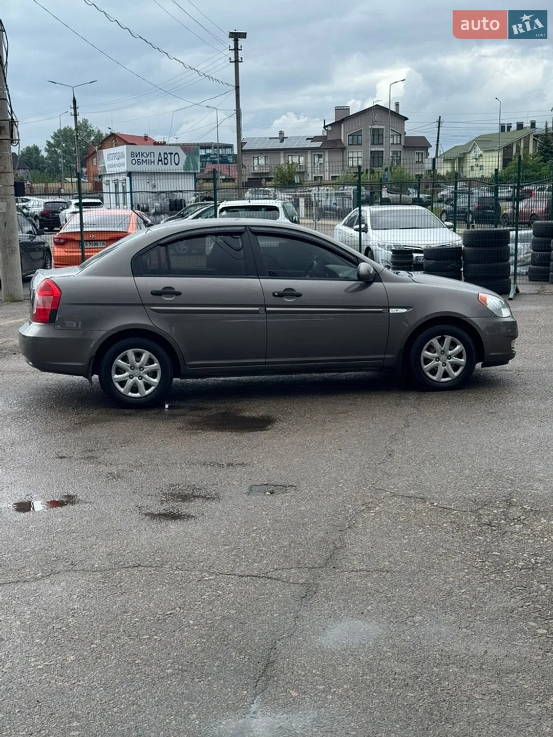 2010 Hyundai Accent - мініатюра 12