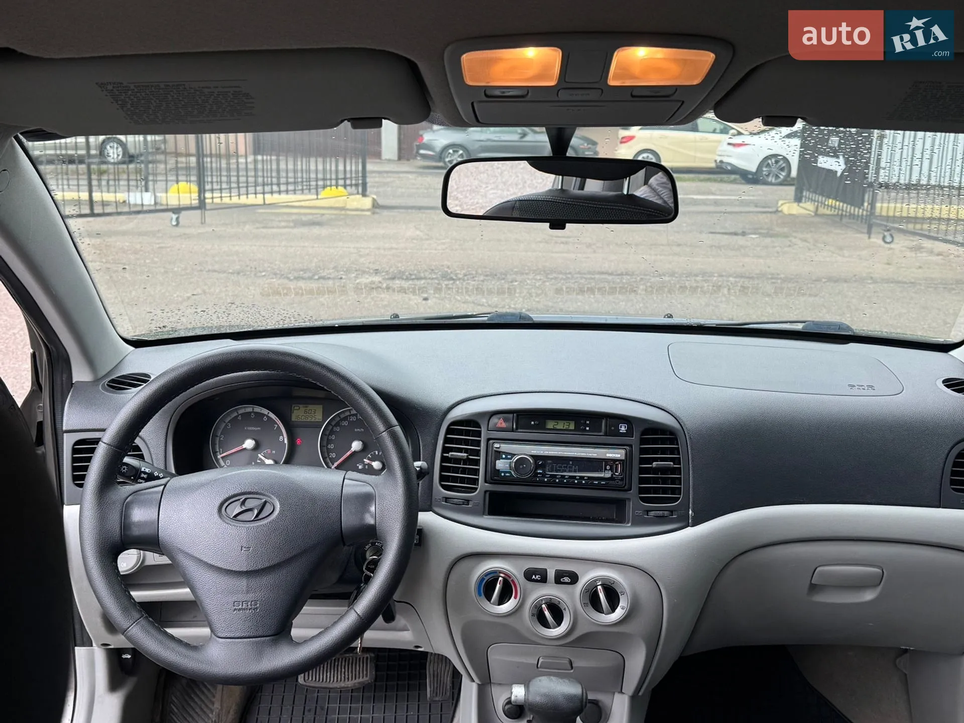 2010 Hyundai Accent - мініатюра 20