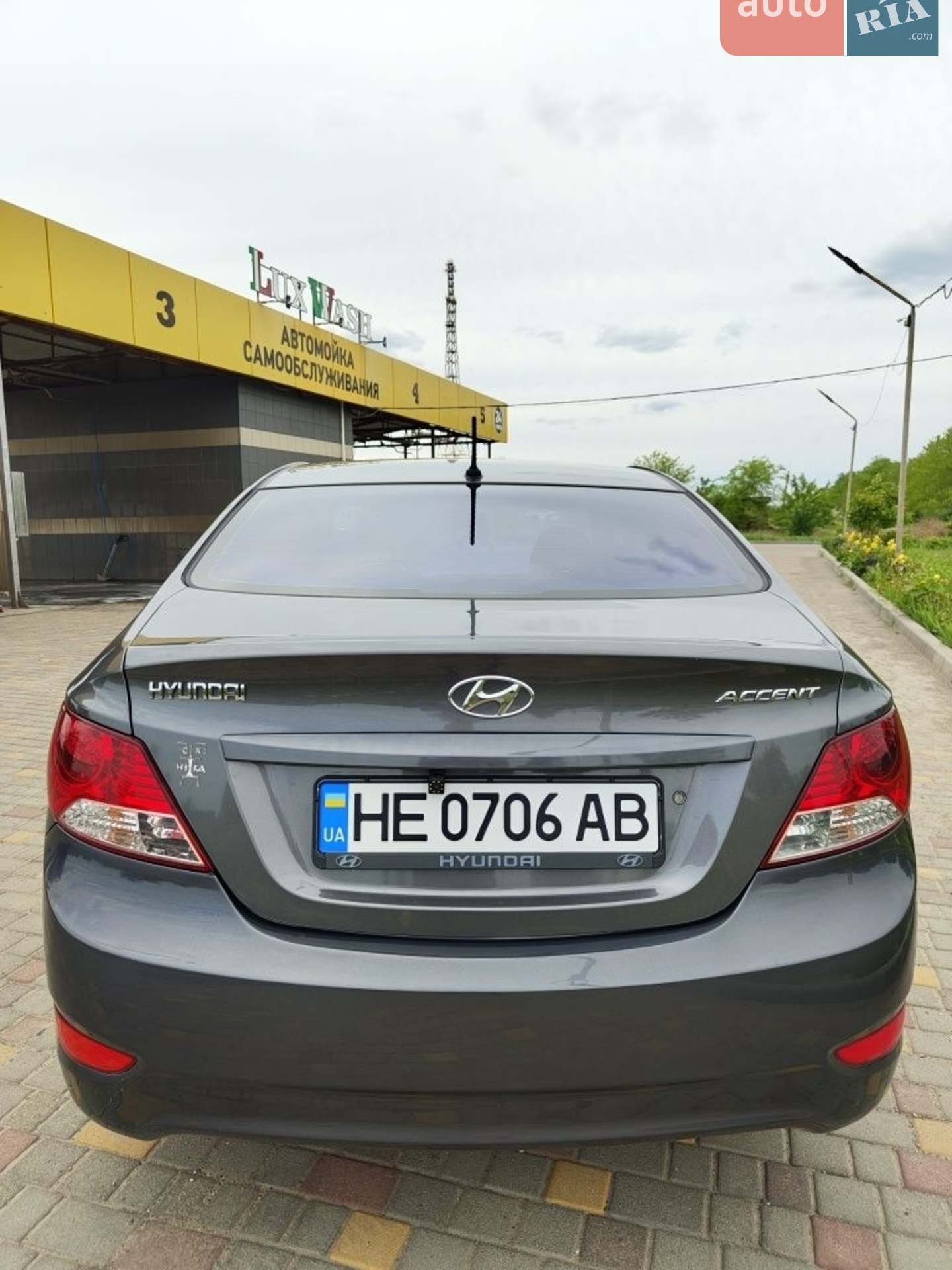 2011 Hyundai Accent - мініатюра 9