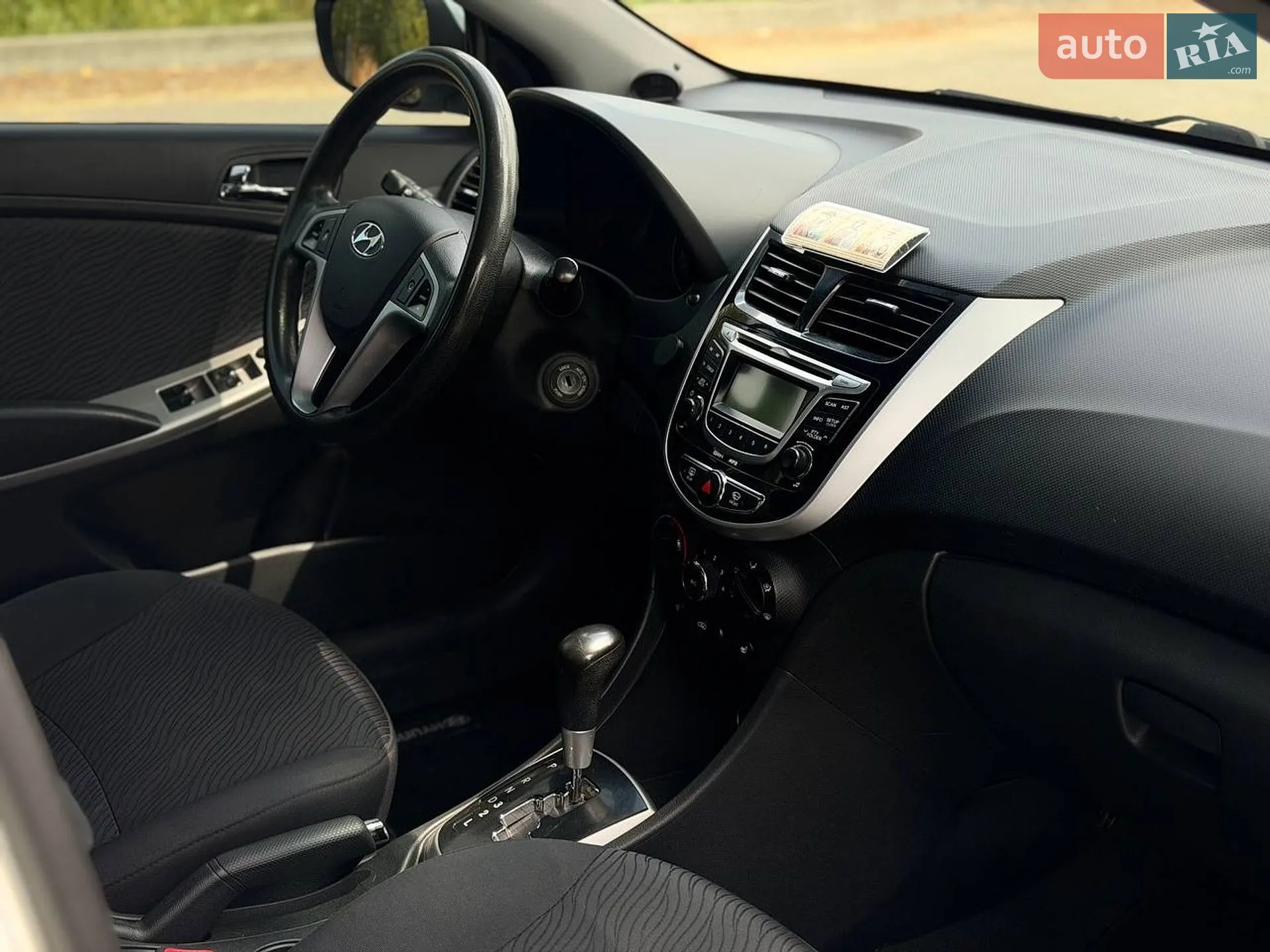 2011 Hyundai Accent - мініатюра 17